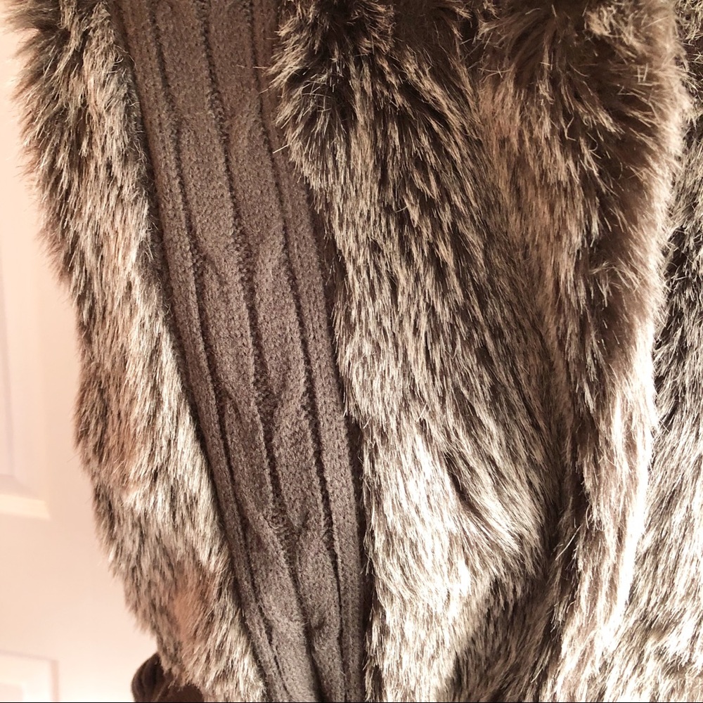XOXO Juniors Cozy Brown Faux Fur Sleeveless Knit Sweater Vest w/ Belt XL - Picture 7 of 14